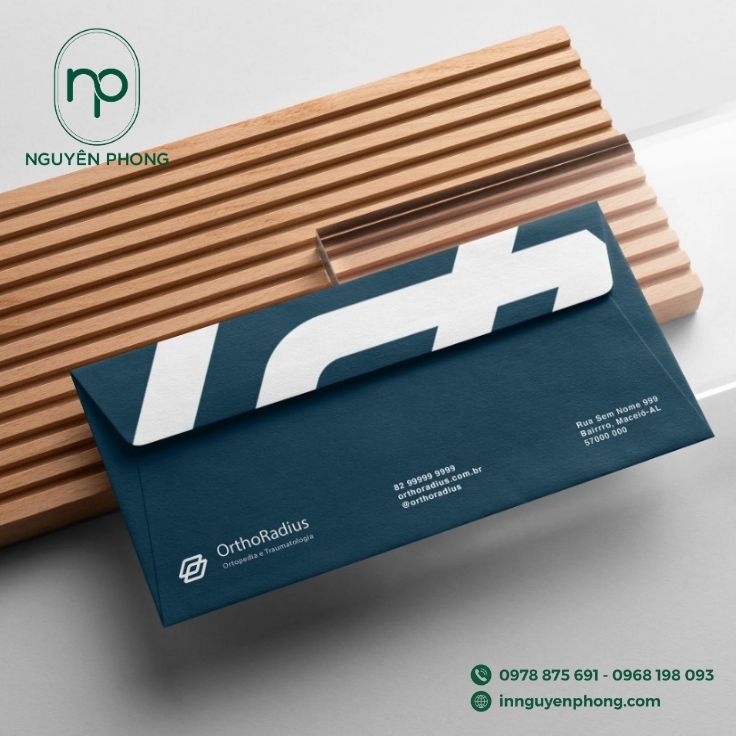 Logo y tế in trên phong bì